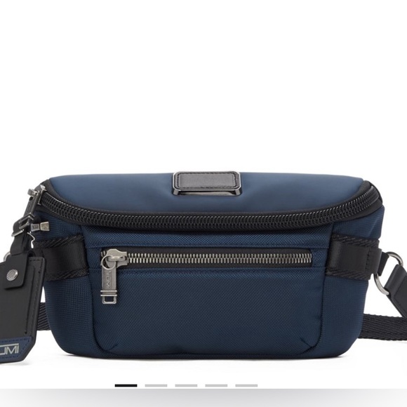 NWT Tumi Classified Waist Pack. Alpha Bravo Collection - Picture 2 of 11